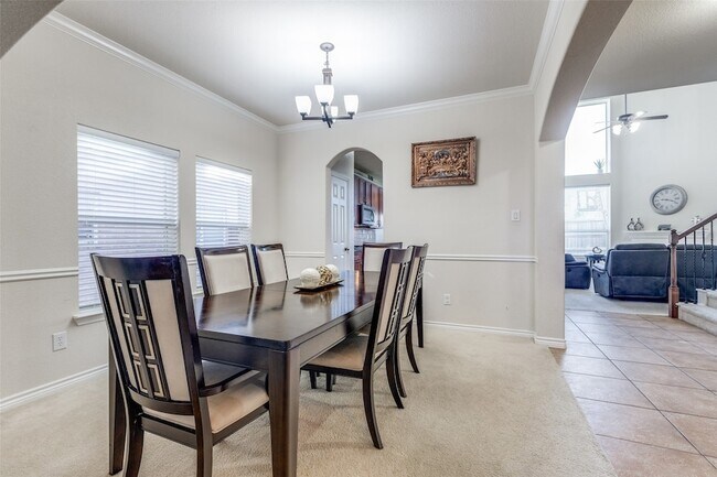 Building Photo - 9412 Fenway Dr