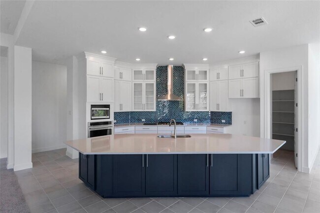 Building Photo - 405 Ocate Mesa Trail