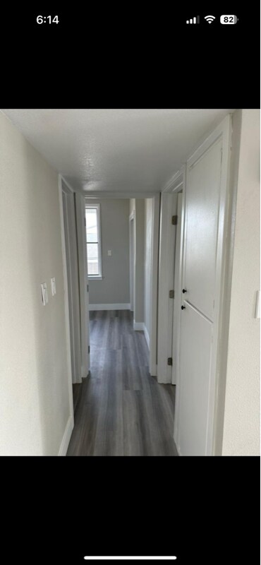 Building Photo - 251 Juniper St