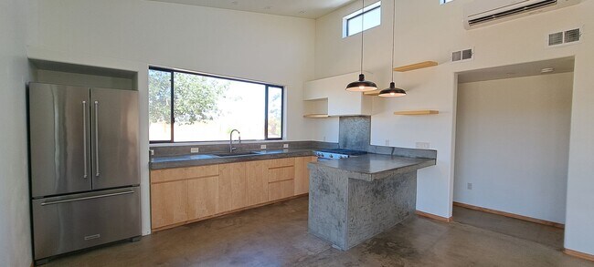 Building Photo - 3141 La Habra Ave