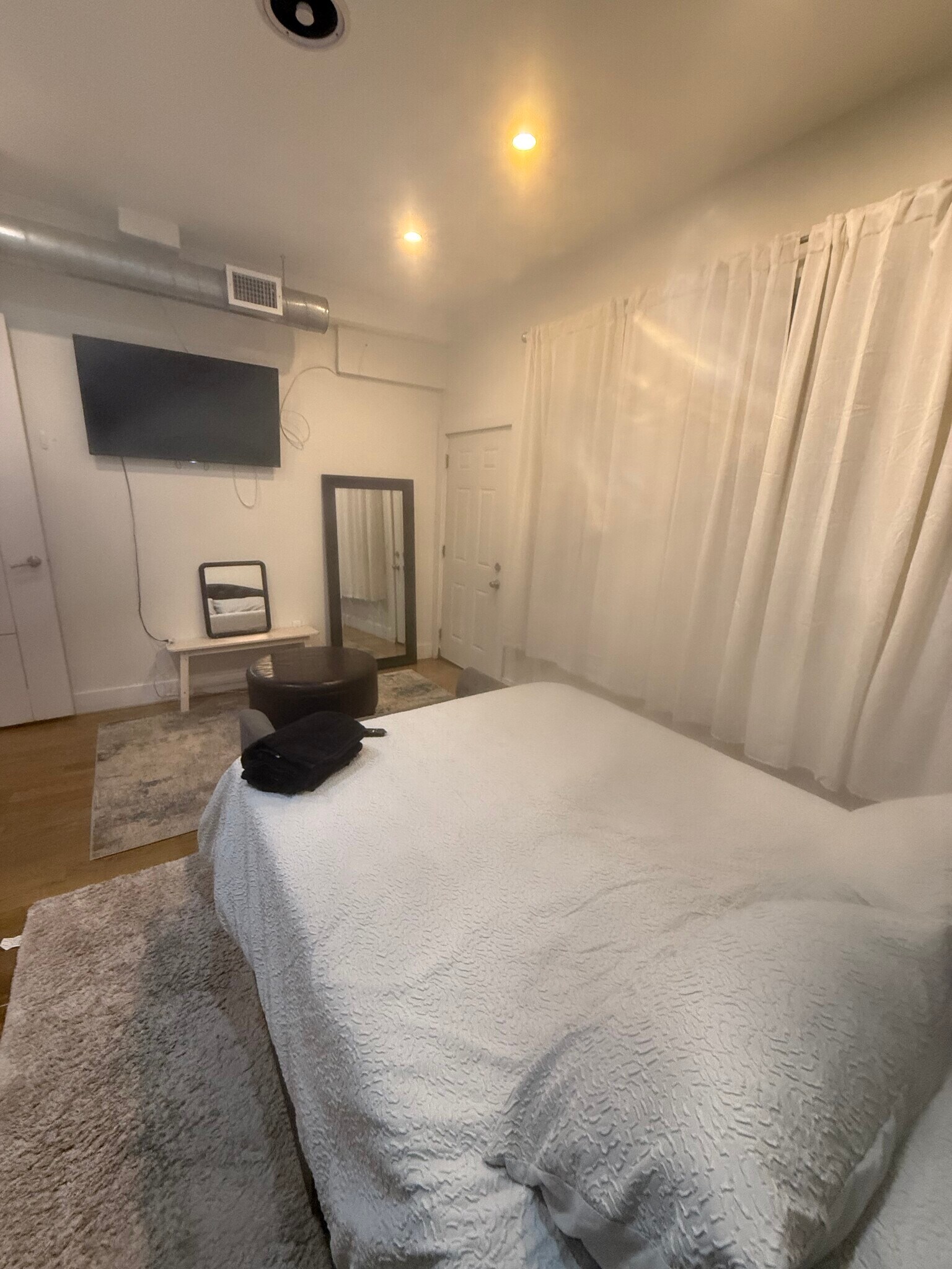 Building Photo - 1893 Pacific St