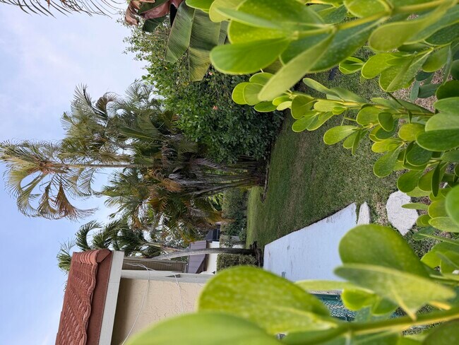 Building Photo - 1343 Lake Breeze Dr