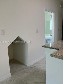 Building Photo - 6280 SW 47th Ct