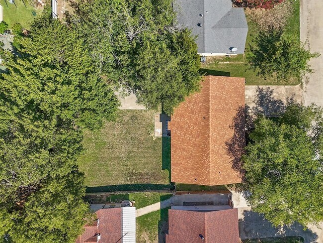 Building Photo - 4809 Jordan Park Dr