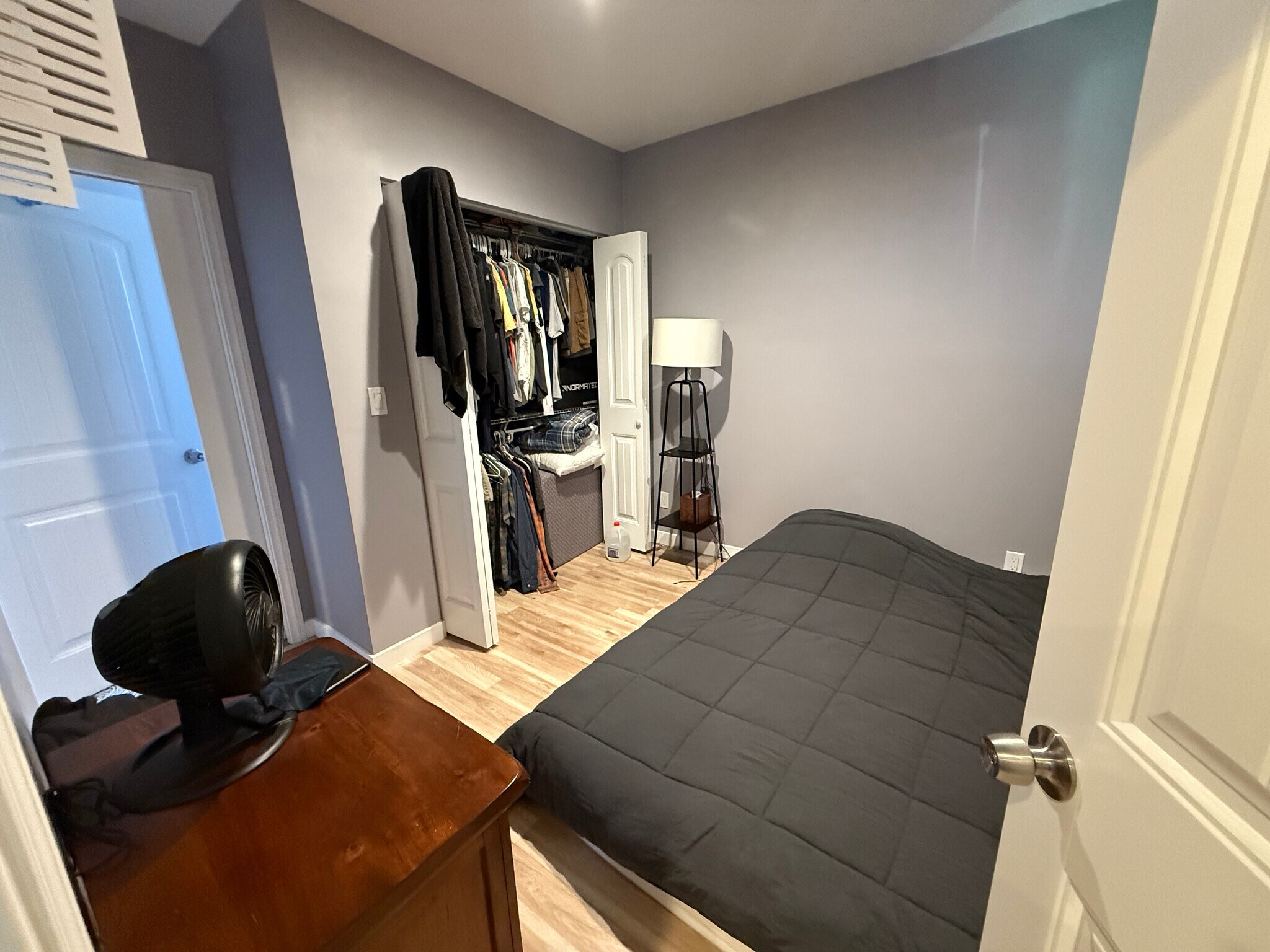 BEDROOM W/CLOSET - 474 Reims St