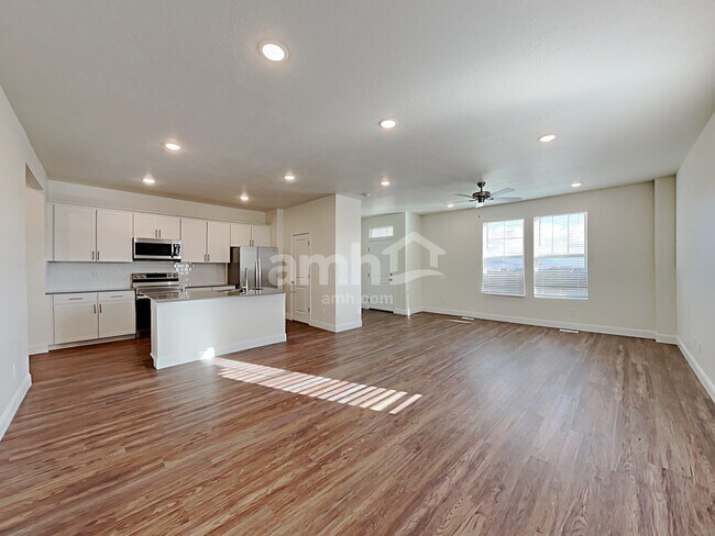 Building Photo - 6072 W S Jordan Pkwy