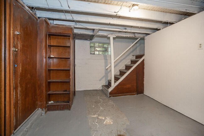 Building Photo - 21180 Westport Ave