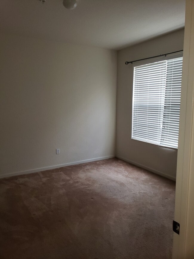 Building Photo - 3331 Whitestone Cir