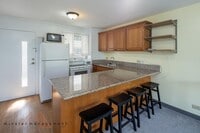 Building Photo - 1535 Punahou St