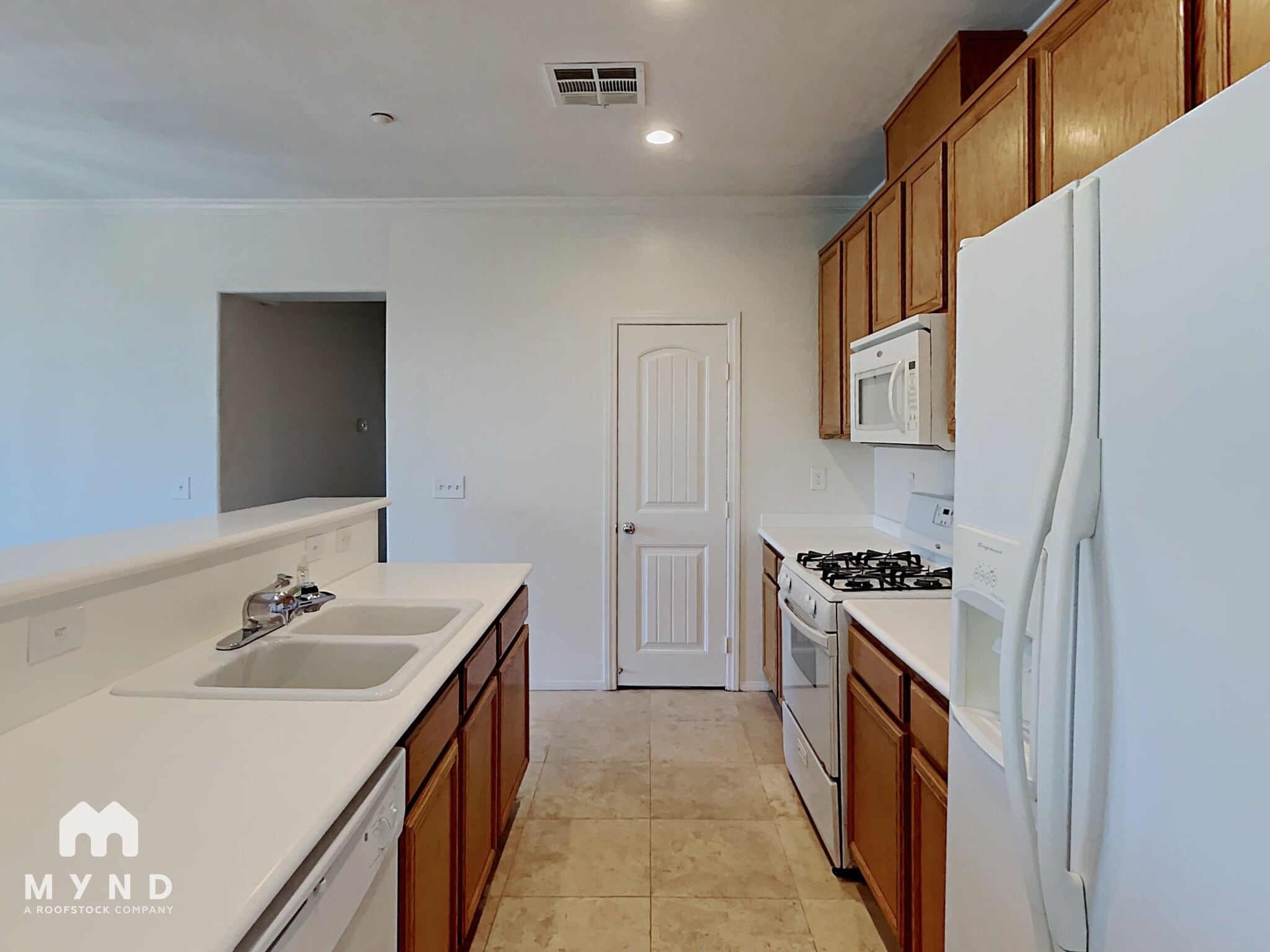 Building Photo - 495 Westminster Hall Ave