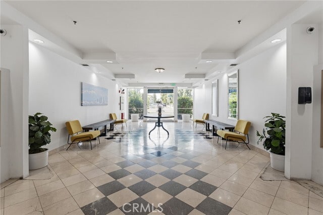 Building Photo - 5350 White Oak Ave