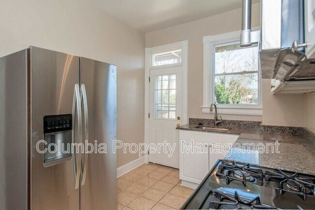 Building Photo - 3523 Warder St NW