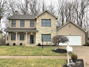 Building Photo - 2039 Bluestream Ct