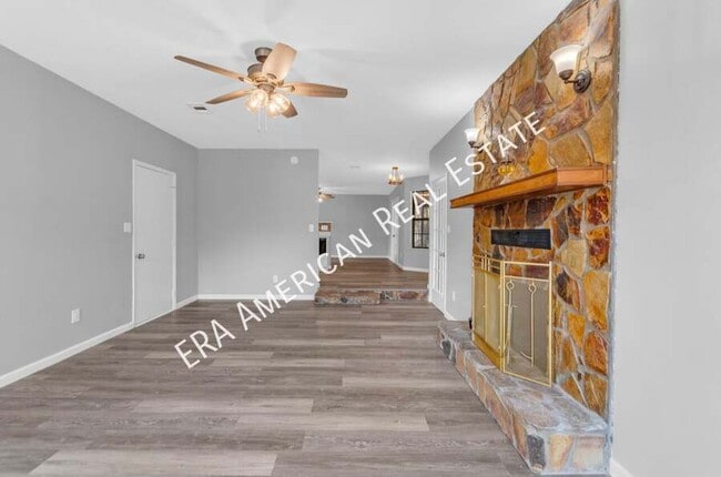 Building Photo - 5912 Pamela Dr