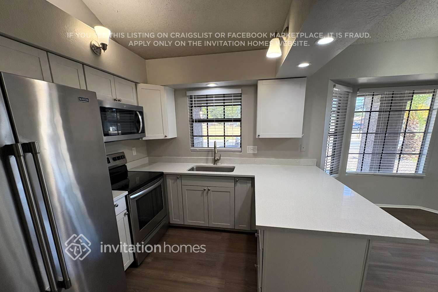 Building Photo - 18802 N 4th St