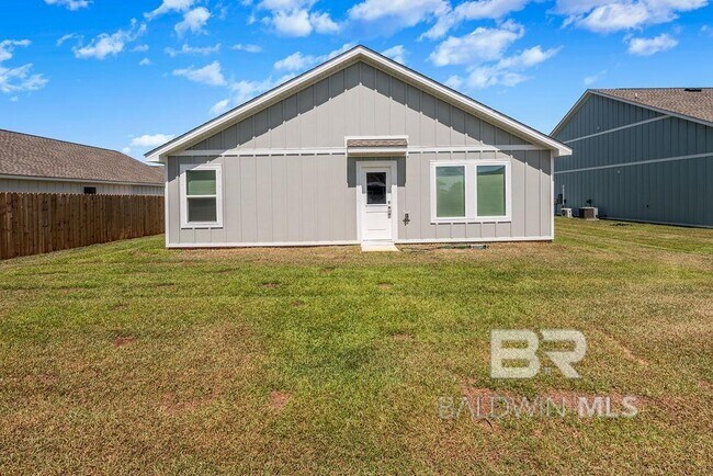 Building Photo - 16966 Valencia Wy