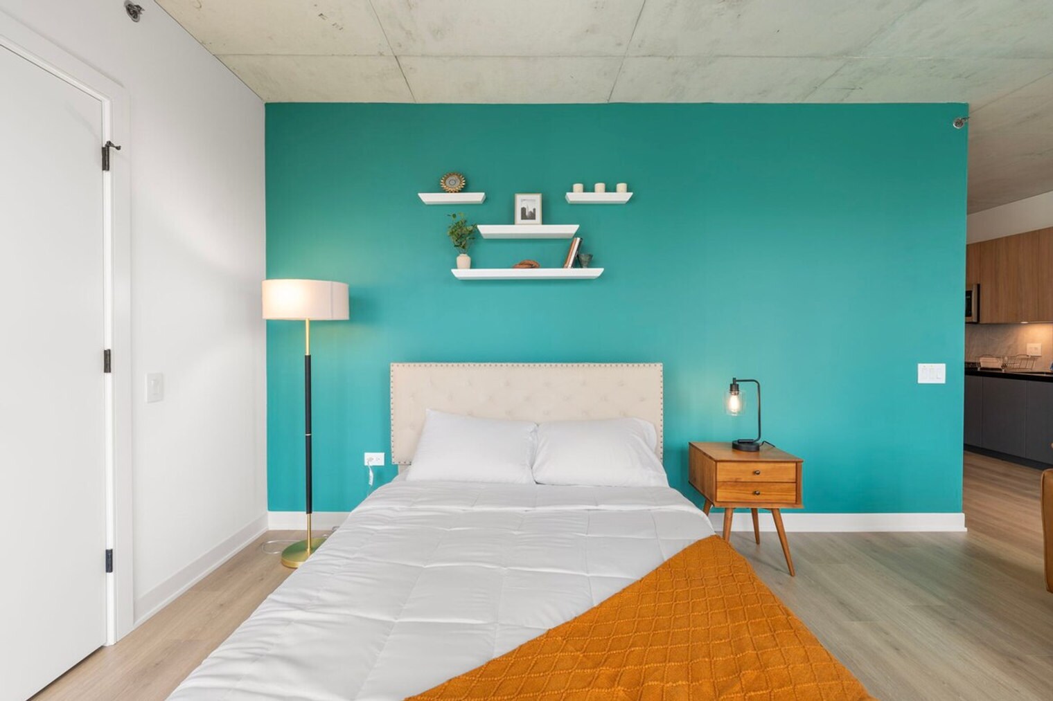 Building Photo - 234 W Polk St