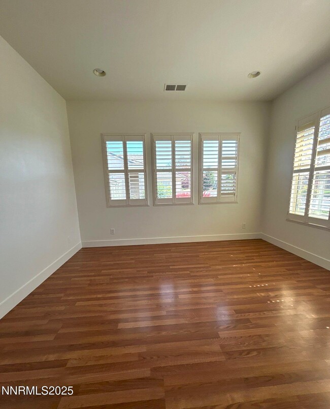 Building Photo - 5021 Chevalier Dr
