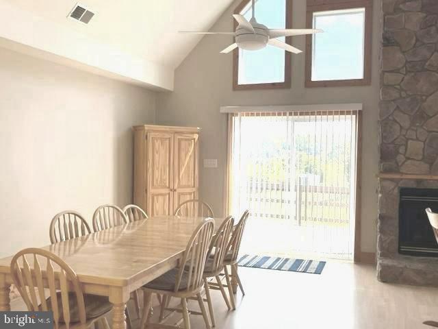 Building Photo - 26424 Isabelle Dr