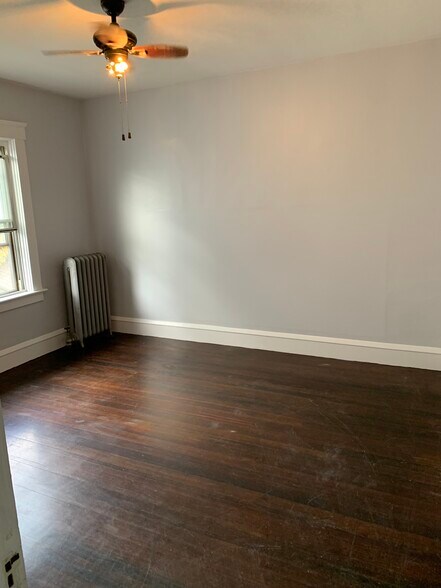 Building Photo - 149 Grand Ave