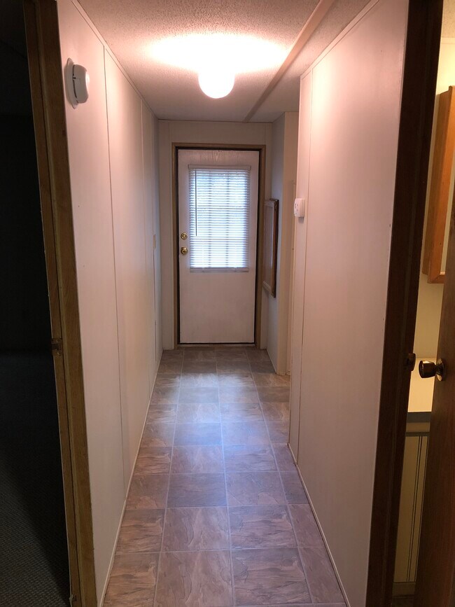 Building Photo - 2526 Fox Hill Ct