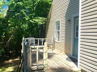 Building Photo - Old 242