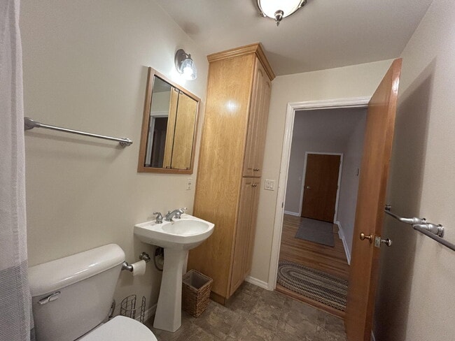 Building Photo - 2 Bed / 1 Bath Home on Farm Acreage – All Utilities Included!