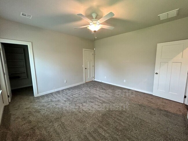 Building Photo - 2180 Buena Vida Ln