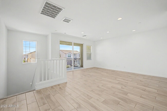 Building Photo - 8149 E Petunia Ave