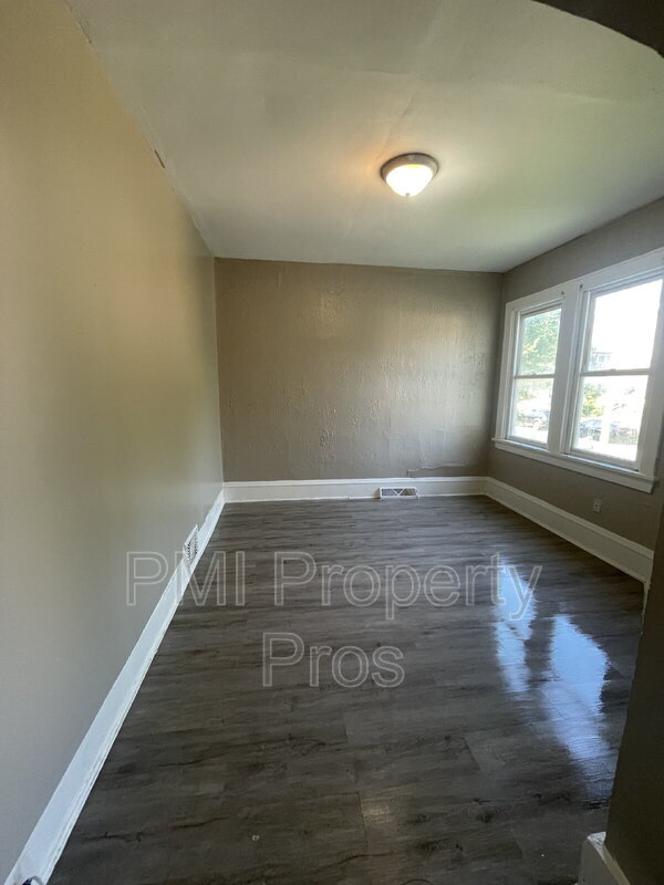 Building Photo - 2619 N 23rd St