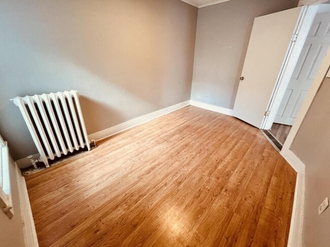 Building Photo - 153 Horton St