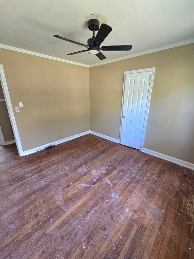 Building Photo - 336 Crosby Cir