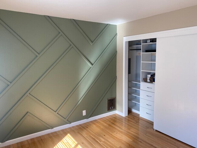 Building Photo - 666 Oakland Ave