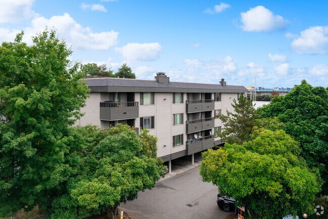 Building Photo - Pacifica Apartments