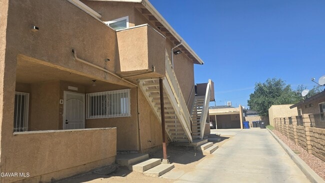 Building Photo - 38551 10th St E