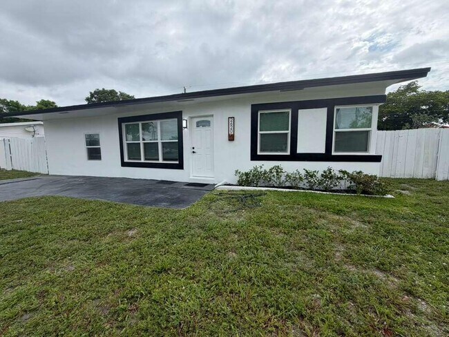 Building Photo - Northeast 7th Avenue, Pompano Beach, FL 33064 - 5 BR 3 BA house