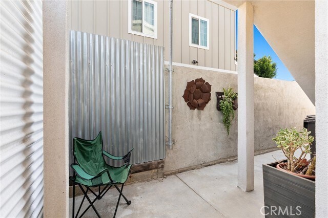 Building Photo - 8395 Doncaster Dr