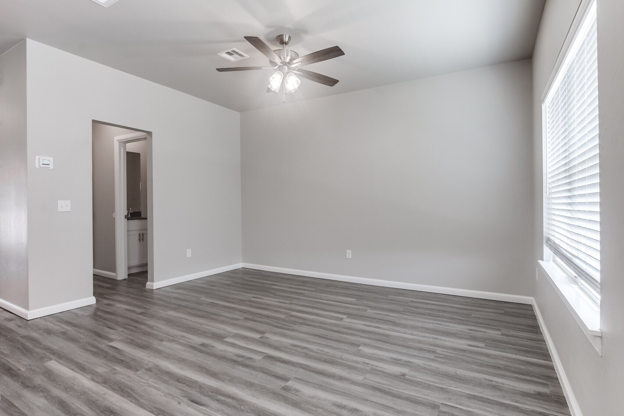 Building Photo - 2641 Cedar Tree Rd