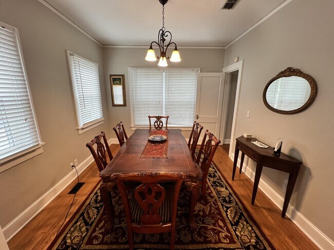 Building Photo - 1313 N Gadsden St