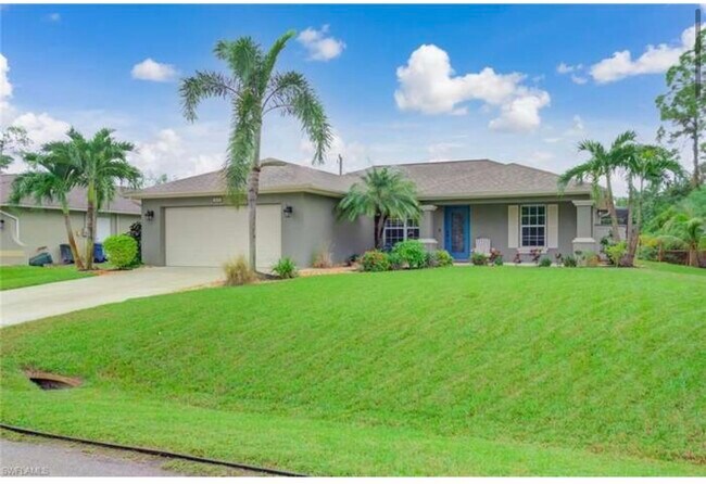 Building Photo - 9092 Cypress Dr S