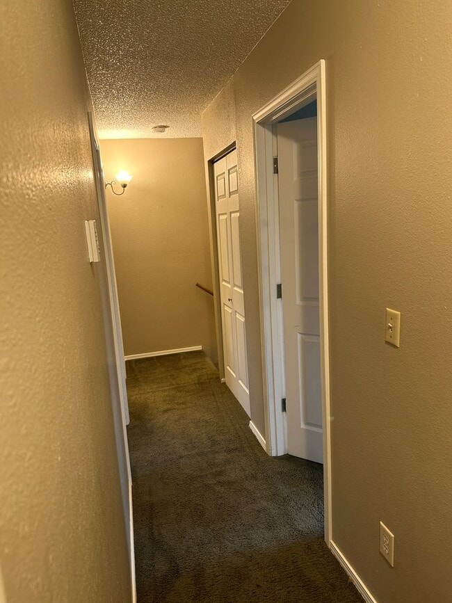 Building Photo - 4943-4945 Vance DR - SL