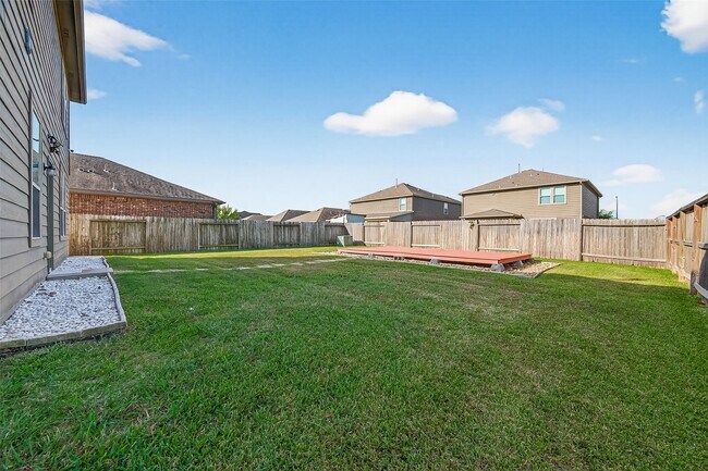 Building Photo - 5027 Brewcastle Ln