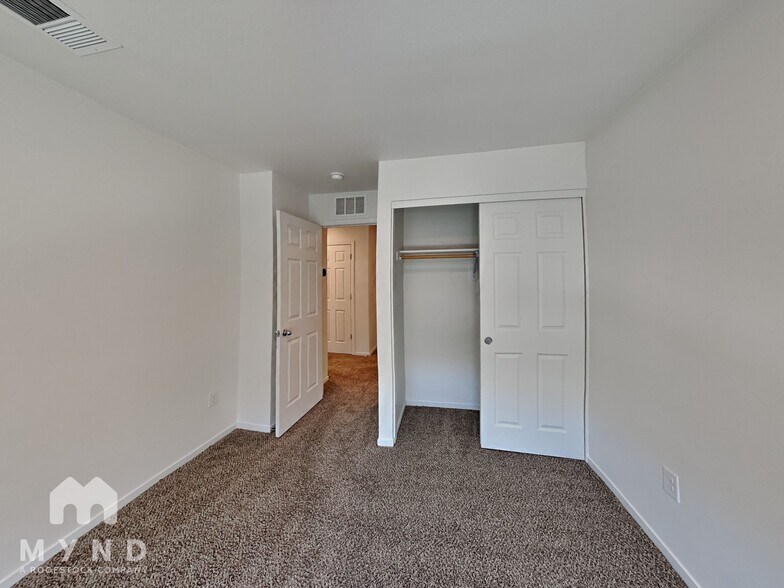 Building Photo - 9889 Coastal Fog Dr