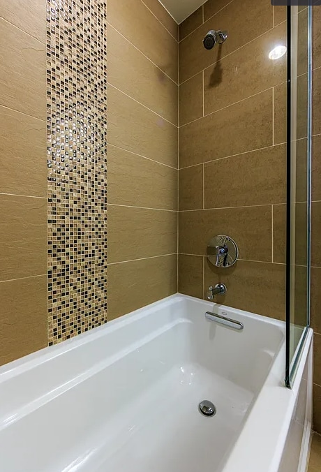 Bathroom #3 tub/shower - 2121 Virginia Ave