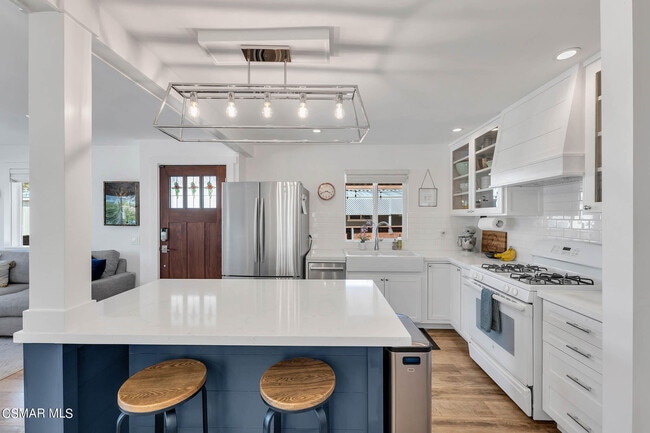 Building Photo - 30473 Mulholland Hwy