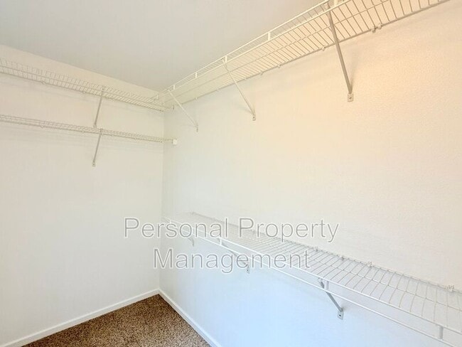 Building Photo - 105 S 2nd Pl