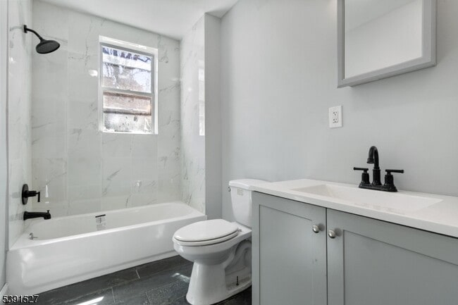 Building Photo - 29 Highland Ave