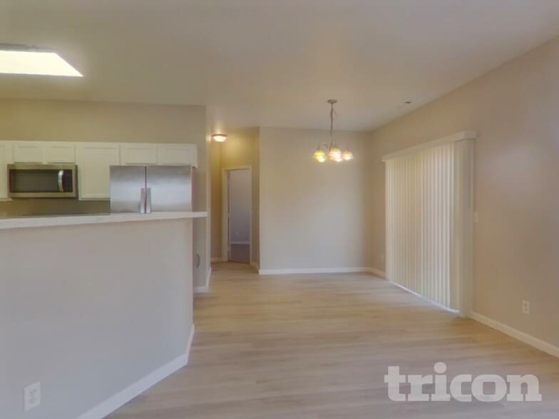 Building Photo - 9615 Stoney Creek Way