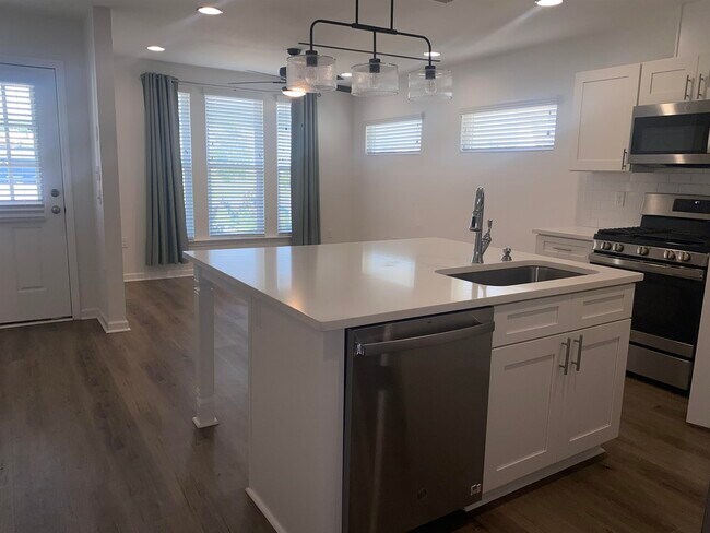 Building Photo - 3611 Meadow Vista Ln.