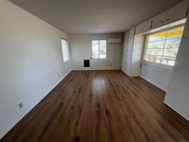 Building Photo - For Rent – Private Desert Retreat in Wonde...